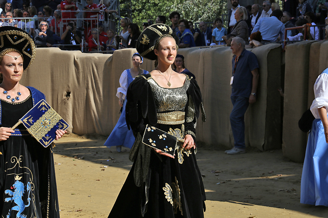 -483- CorteoStorico.jpg